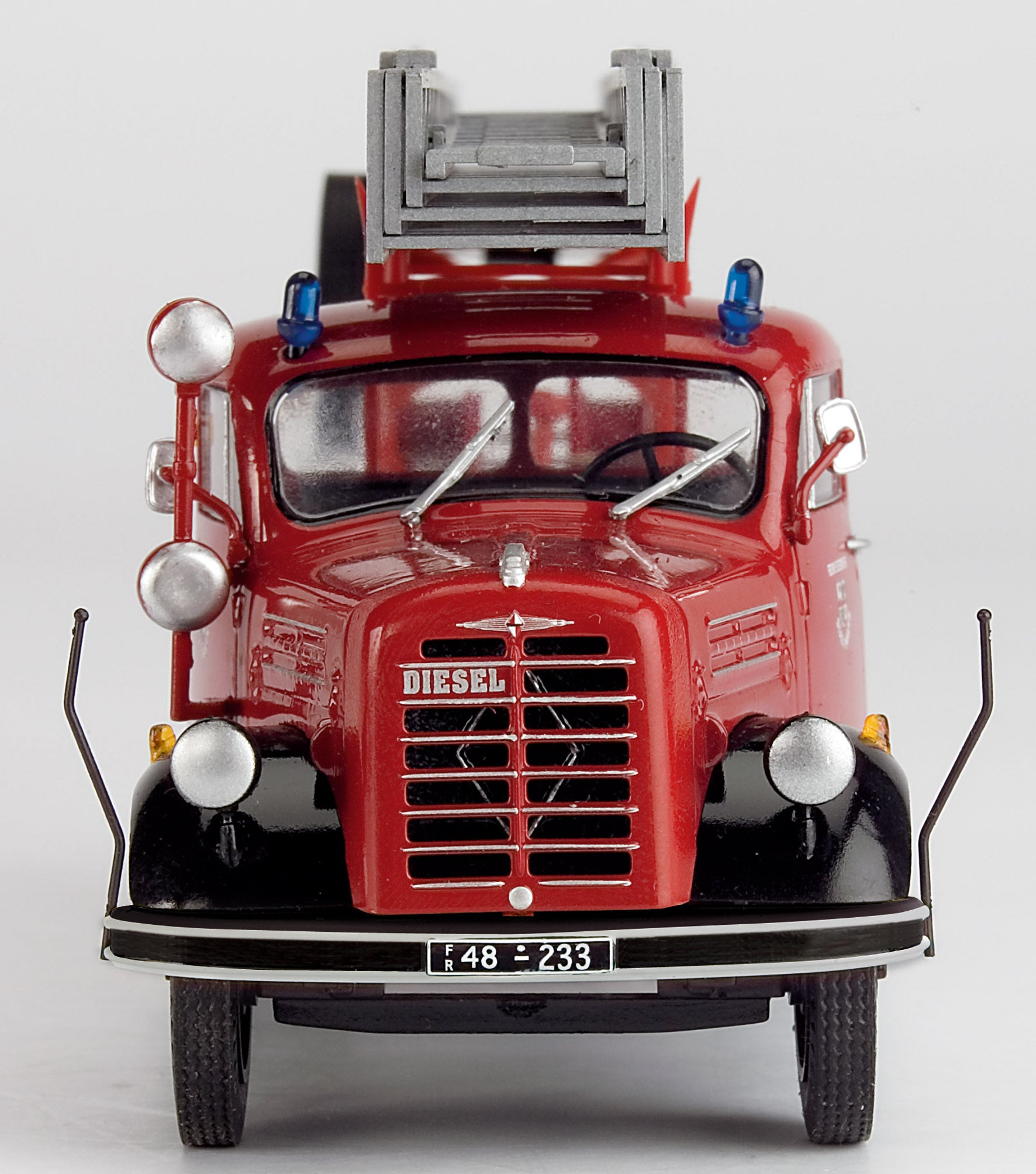 模型・プラモデル Schuco 1/43 ボルグヴァルト B2500 積載車 ミニカー