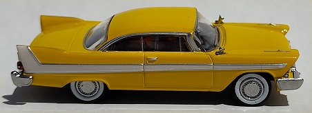 Brekina Plymouth Fury yellow