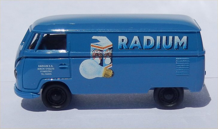 Brekina VW T1b Grossraum-kofferwagen 